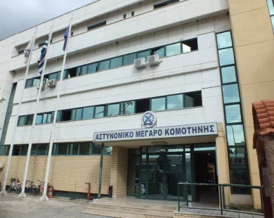 Κομοτηνή: Στο Τμήμα μεθυσμένος οδηγός που τράκαρε