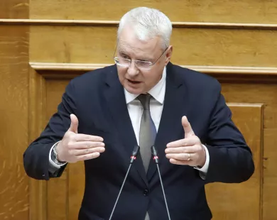 Ο Ιλχάν Αχμέτ φέρνει  στην Βουλή την υλοποίηση  ψηφισμένων νόμων υπέρ  της Μειονότητας