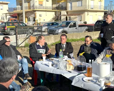 Οι παλαίμαχοι της Διαλαμπής  συναντήθηκαν με Μανώλη Ταπατζά  και Ιμάμ Τζανέρ