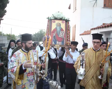 Συγκίνηση στην Μαρώνεια για την εικόνα του Αγίου Χαραλάμπους που επέστρεψε 110 χρόνια μετά