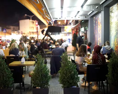 Τόνωσαν αλλά δεν... ανέστησαν την αγορά οι γιορτές