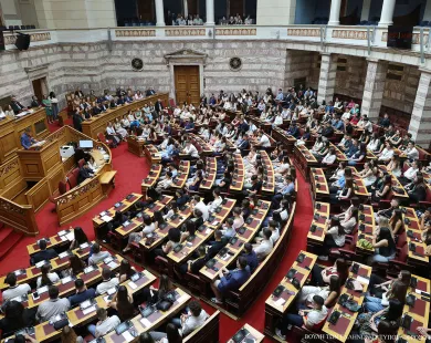 Βουλή των Εφήβων: Μήνυμα ελπίδας για το μέλλον από τους έφηβους βουλευτές