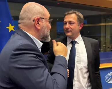 Αρναούτογλου προς επίτροπο Γεωργίας Χάνσεν: «Δεν θέλει τα 150 ευρώ -  θέλει πίσω τα 600 πρόβατά της»