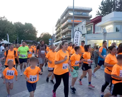 650 χαμόγελα δρομέων στο νυχτερινό αγώνα δρόμου Κομοτηνής