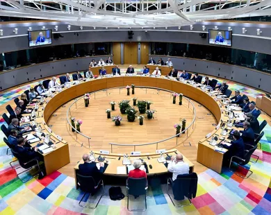 Η Ευρώπη πρέπει  να καταστεί πιο υπεύθυνη για την άμυνά της  και καλύτερα εξοπλισμένη