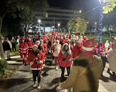 Κομοτηνή: Αγιοβασιληδες έτρεξαν για καλό σκοπό 