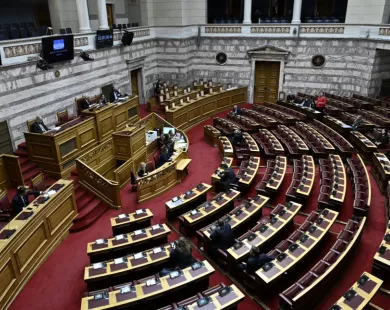 Με 159 «υπέρ» ψηφίστηκε το νομοσχέδιο για τη μετάβαση του ΟΠΕΚΕΠΕ στην ΑΑΔΕ