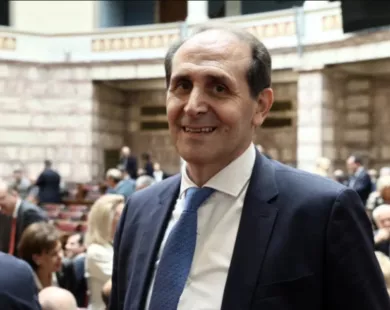 Πέθανε από ανακοπή καρδιάς σε ηλικία 59 ετών ο Απόστολος Βεσυρόπουλος