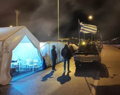 Μπλόκα αγροτών: Ενημέρωση για όλη την Ελλάδα – Πού είναι κλειστοί οι δρόμοι