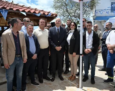 Δένδιας: Τιμούμε τους Έλληνες μουσουλμάνους που έπεσαν στον Β’ Παγκόσμιο Πόλεμο – ΕΙΚΟΝΕΣ