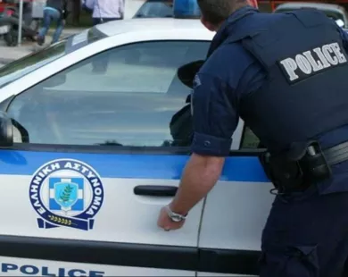Εγνατία Οδός: Συνελήφθησαν με 69 πακέτα λαθραίων τσιγάρων