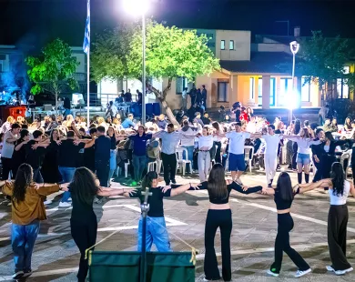 Η νεολαία έδωσε τον παλμό στο μεγάλο γλέντι της Παραδημής – ΕΙΚΟΝΕΣ & ΒΙΝΤΕΟ