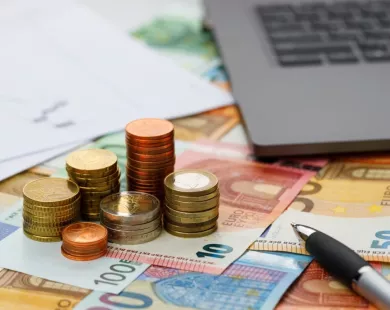 «Ραβασάκια» από ΕΦΚΑ σε 200.000 επαγγελματίες