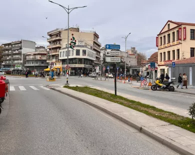 Έκλεισε η οδός Ορφέως για τη διευκόλυνση του καταναλωτικού κοινού