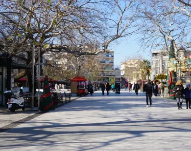 Ενημέρωση για μίσθωση κοινόχρηστων χώρων της πλατείας Ειρήνης