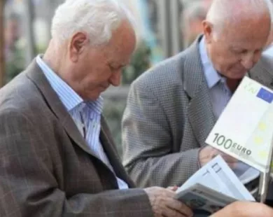 Ψαλιδισμένα τα αναδρομικά στους συνταξιούχους