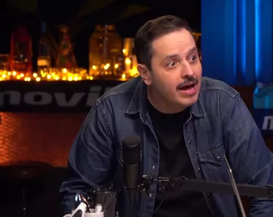 Ο γνωστός κωμικός Τσουβέλας σχολιάζει: «Δεν έχω δει πιο μεγάλα σκυλιά από την Κομοτηνή!»