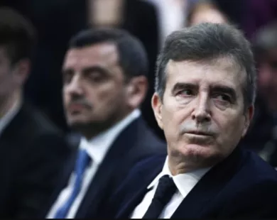 Μ. Χρυσοχοΐδης: Εγκατάσταση αστυνομικών στους καταυλισμούς Ρομά