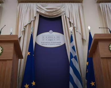 ΥΠΕΞ: Συστάσεις προς Ελληνες πολίτες στο Ισραήλ – «Παραμείνετε σε ασφαλές μέρος»