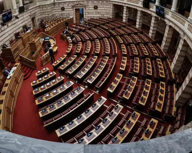 ΚΚΕ: Να προσληφθούν οι απολυμένες εργαζόμενες  του Συμβουλευτικού Κέντρου Κομοτηνής