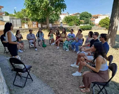 Στάση στην Κοσμοσώτειρα Φερών Ελληνοαμερικανών Ομογενών που γνωρίζουν τη Θράκη