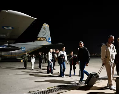 Συνεχίζεται ο επαναπατρισμός Ελλήνων από τη Μέση Ανατολή
