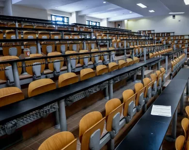 Πανελλήνιες: Εγγραφές  επιτυχόντων στις 30 Σχολές της Δημόσιας  Υπηρεσίας Απασχόλησης