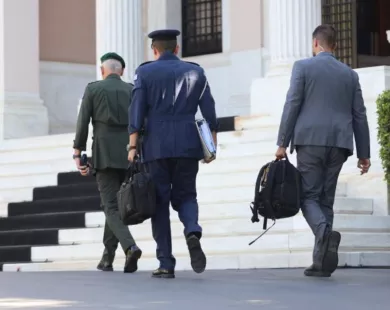 ΚΥΣΕΑ: Στο επίκεντρο εξοπλιστικά και μεταναστευτικό