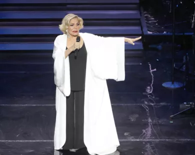 Μαρινέλλα: Νοσηλεύεται  σε κρίσιμη κατάσταση στη ΜΕΘ