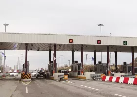 Λύση για την ελεύθερη  διέλευση μονίμων κατοίκων από τα διόδια,  ζητάει ο Οζγκιούρ Φερχάτ