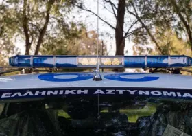 Στο Τμήμα ημεδαπός: Οδηγούσε στην Εθνική Οδό Ξάνθης – Κομοτηνής με… μαχαίρια