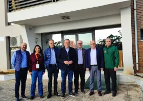 Η καινοτομία της ελληνικής βιομηχανίας στην Κομοτηνή: Επίσκεψη Σωκράτη Φάμελλου στην Interplast Α.Ε