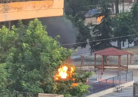 Κομοτηνή: Φωτιά στην αυλή του 3ου Δημοτικού