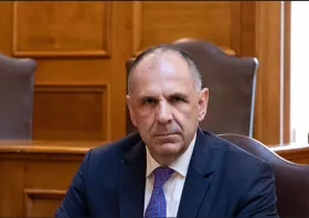 Τηλεδιάσκεψη Γ. Γεραπετρίτη με τους επικεφαλής των Πρεσβειών και Προξενείων σε Ιράν και Μ. Ανατολή