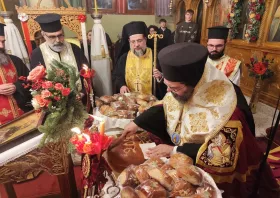 Στον ναό Κοιμήσεως της Θεοτόκου Κομοτηνής κόπηκε η βασιλόπιτα της Μητρόπολης