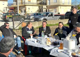 Οι παλαίμαχοι της Διαλαμπής  συναντήθηκαν με Μανώλη Ταπατζά  και Ιμάμ Τζανέρ