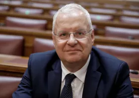 Εργαζόμενοι ΕΣΠΑ κοινωνικών  δομών Δήμων: Κλείνει η πόρτα  για μονιμοποίηση