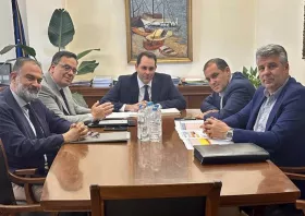 Πόρτα-πόρτα στα Υπουργεία  ο Χριστόδουλος Τοψίδης