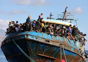 Λαθρομετανάστες  στην Ελλάδα; Ουδέν  μονιμότερο του προσωρινού!...