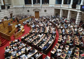 Βουλή των Εφήβων: Μήνυμα ελπίδας για το μέλλον από τους έφηβους βουλευτές