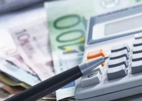 Οφειλέτες του Δημοσίου: Ειδοποιητήρια για ρύθμιση χρεών πριν από την δημοσιοποίηση της «μαύρης λίστας»