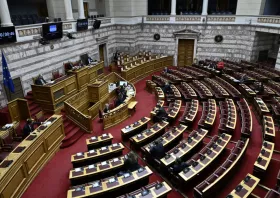 Με 159 «υπέρ» ψηφίστηκε το νομοσχέδιο για τη μετάβαση του ΟΠΕΚΕΠΕ στην ΑΑΔΕ