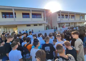 Πίσω στα θρανία οι μαθητές του Ιάσμου
