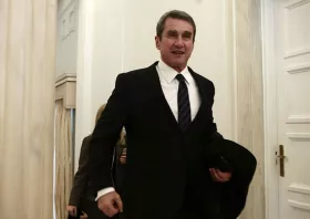 Στη Νέα Δημοκρατία προσχωρεί ο Ανδρέας Λοβέρδος