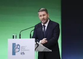 Επιστολή Ανδρουλάκη στα κόμματα της αντιπολίτευσης για αναθεώρηση του άρθρου περί ευθύνης υπουργών