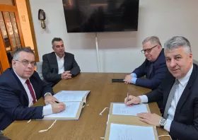 Ενισχύεται η συνεργασία Περιφέρειας ΑΜΘ και Αποκεντρωμένης Διοίκησης