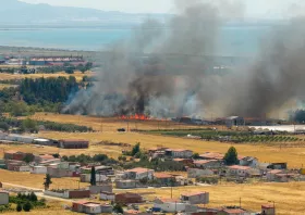 Αλεξανδρούπολη: Μεγάλη φωτιά στον Πλατανότοπο Μαΐστρου