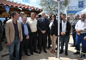 Δένδιας: Τιμούμε τους Έλληνες μουσουλμάνους που έπεσαν στον Β’ Παγκόσμιο Πόλεμο – ΕΙΚΟΝΕΣ