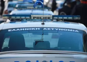 Χειροπέδες σε μεθυσμένο οδηγό που ενεπλάκη σε τροχαίο στη Δράμα