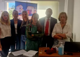 Εμβολιάστηκαν παιδιά Ρομά από το Αλάν Κογιού